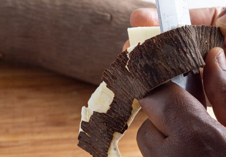 Picture showing how to peel a yam slice