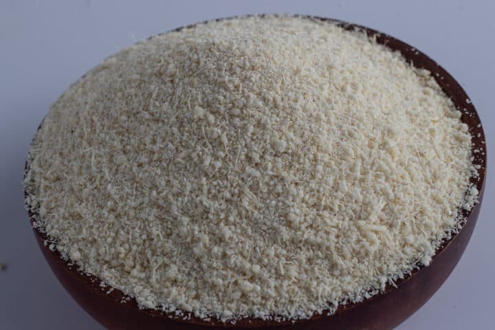 Garri in a wooden bowl